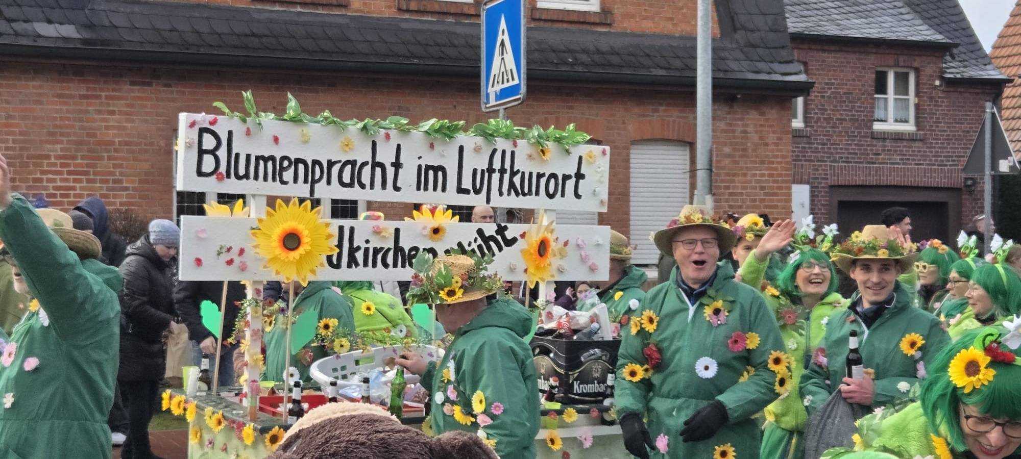 NORDKIRCHEN: Fröhlicher Umzug