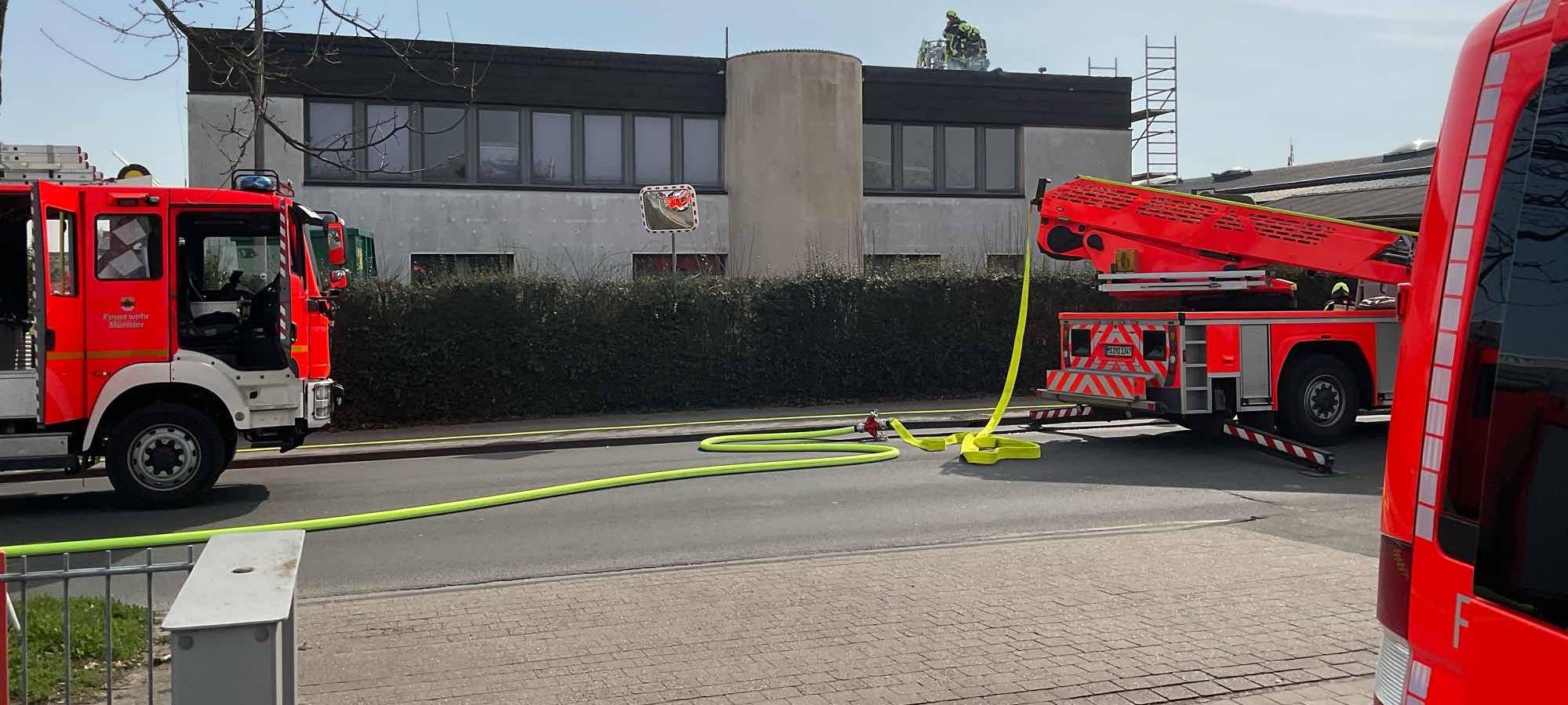 ROXEL: Lagerhallenbrand