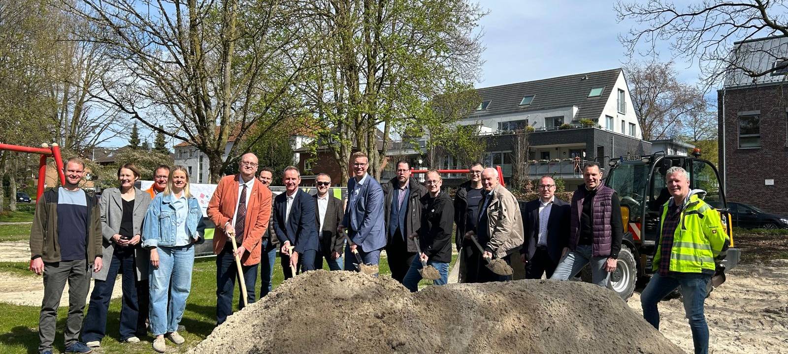 DÜLMEN: 1. Spatenstich im Stadtpark