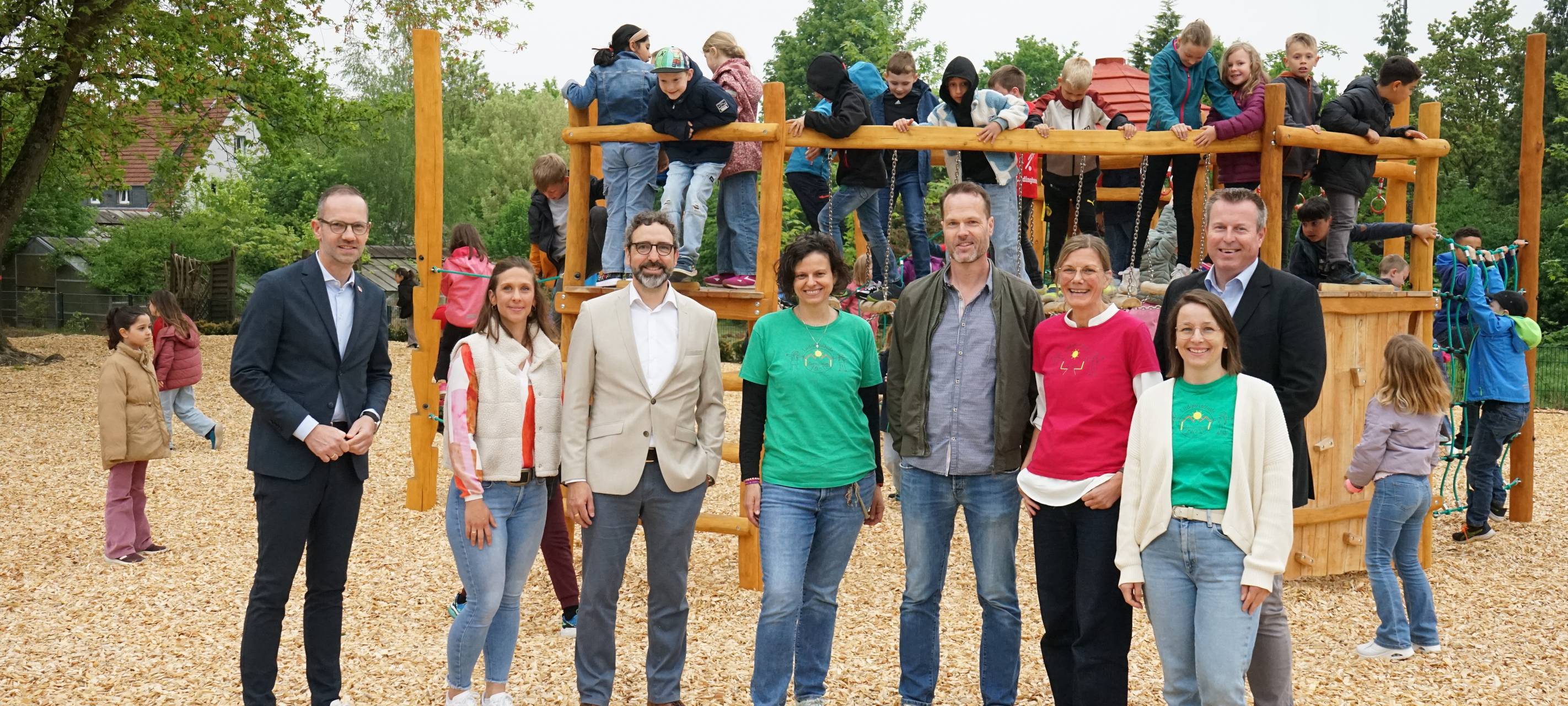 LÜDINGHAUSEN: Schulhof eingeweiht